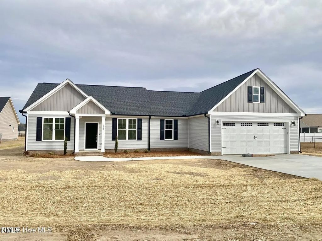 203 Rae Drive, Pikeville