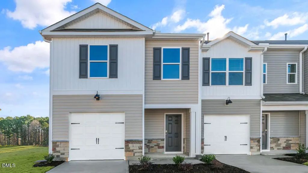 59 Bee Garden Court, Angier