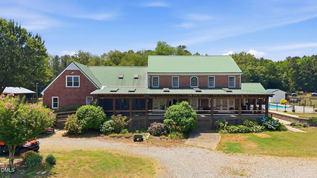 1527 W Castalia Road, Nashville