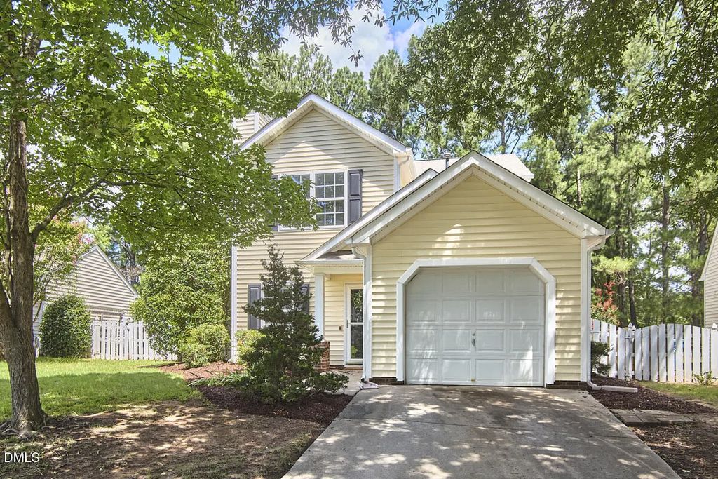 628 Ashford Lane, Durham