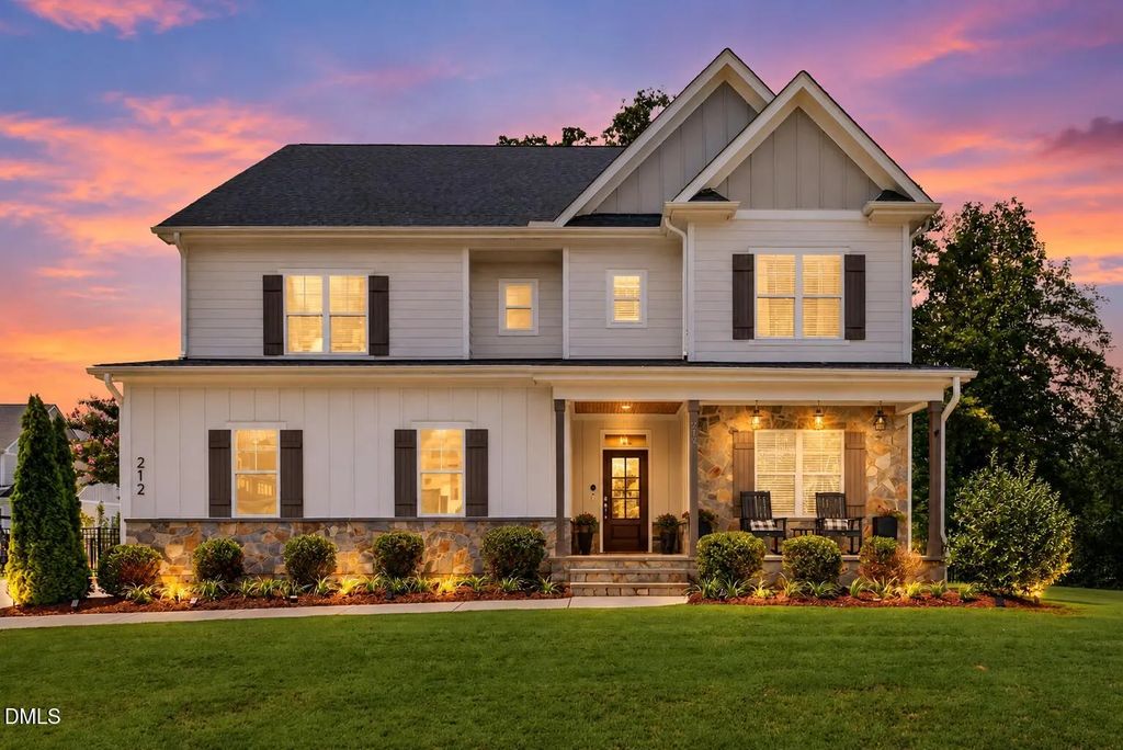 212 Utley Bluffs Drive, Holly Springs