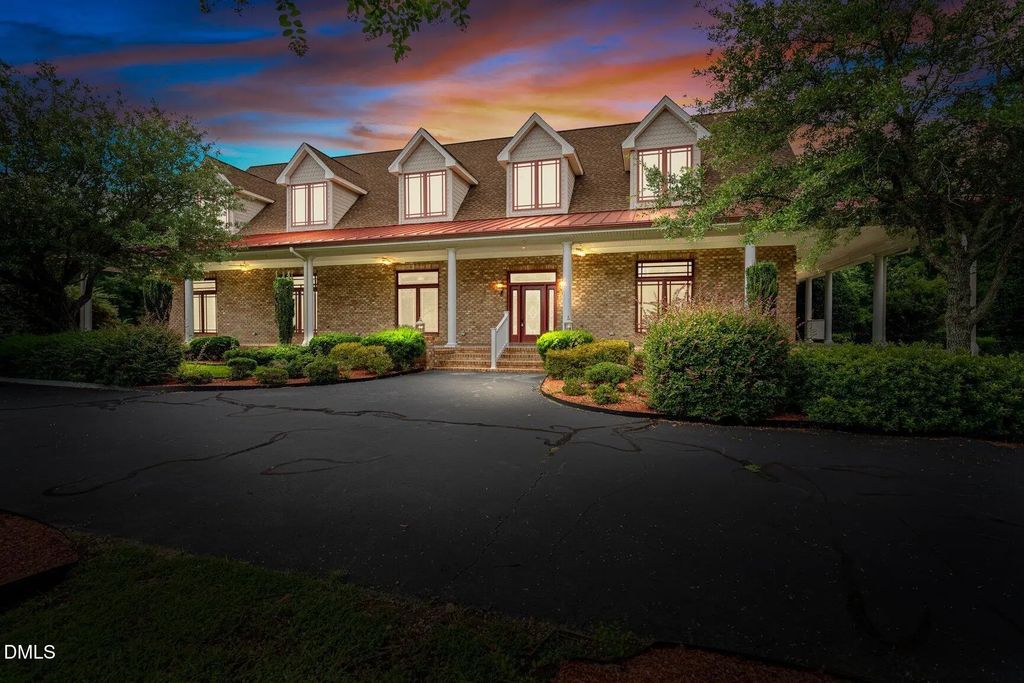 2957 N Browntown Road, Battleboro