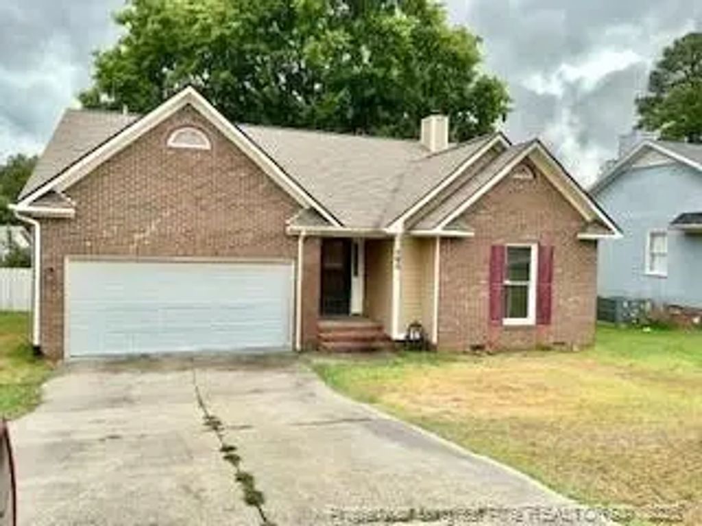 599 Sugaridge Lane, Fayetteville