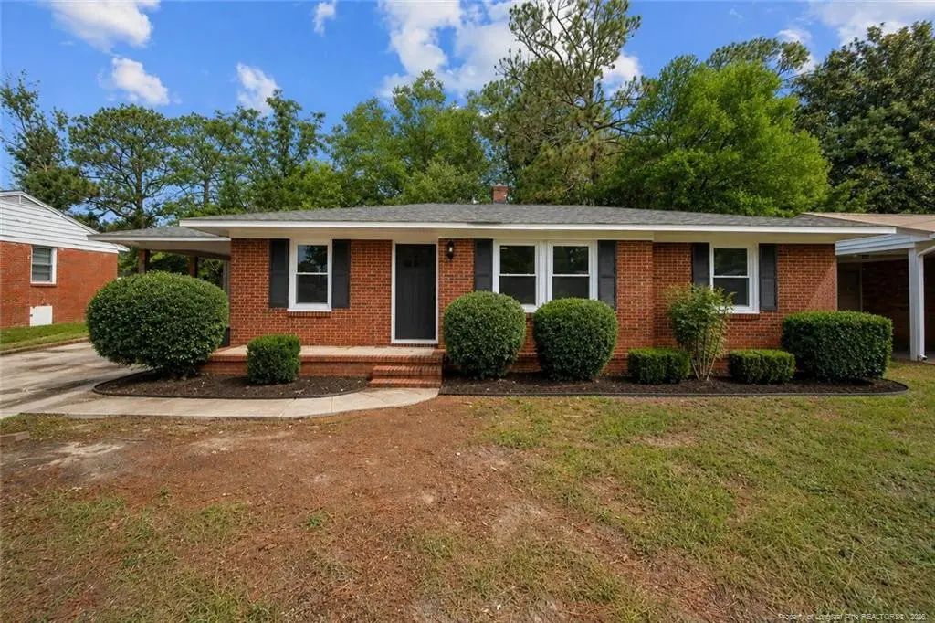 4816 Redwood Drive, Fayetteville