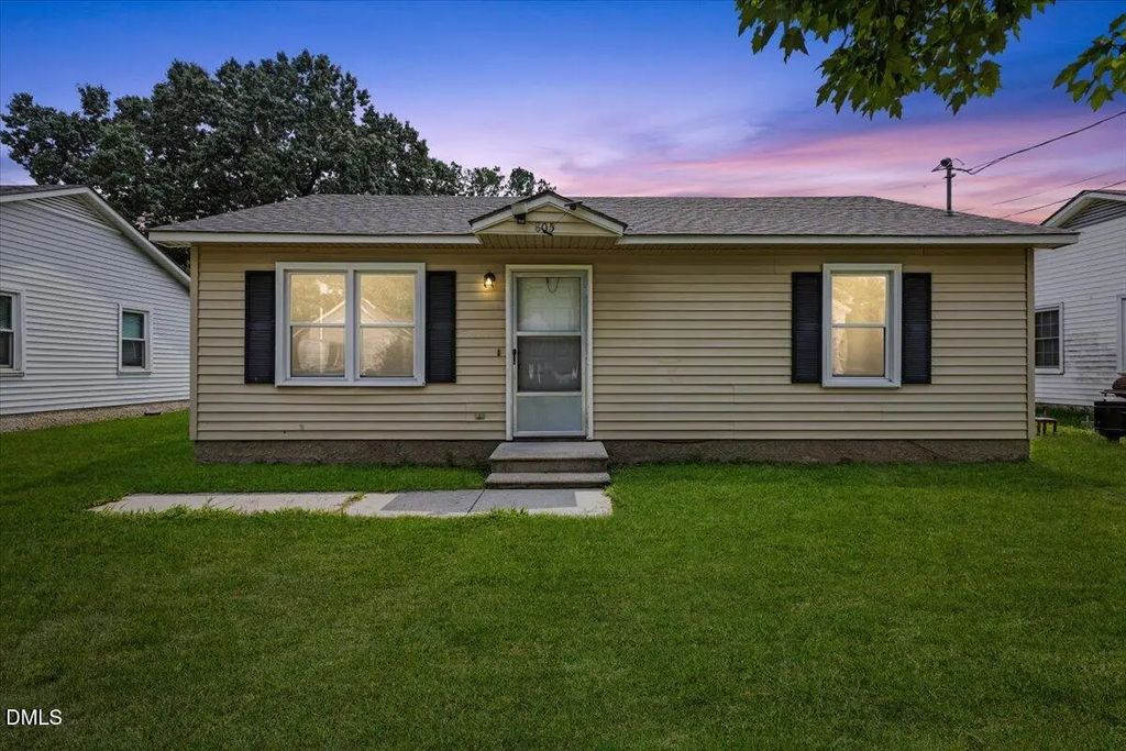 805 E Highland Avenue, Rocky Mount