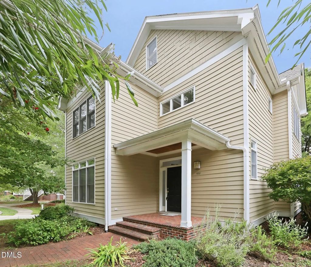 100 Harvest Court, Carrboro