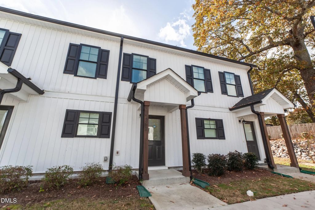 262 S Raleigh Street, Angier
