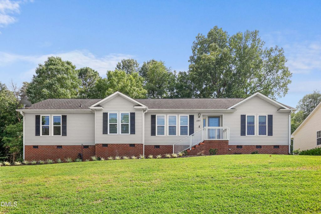 2307 Wood Duck Drive, Graham