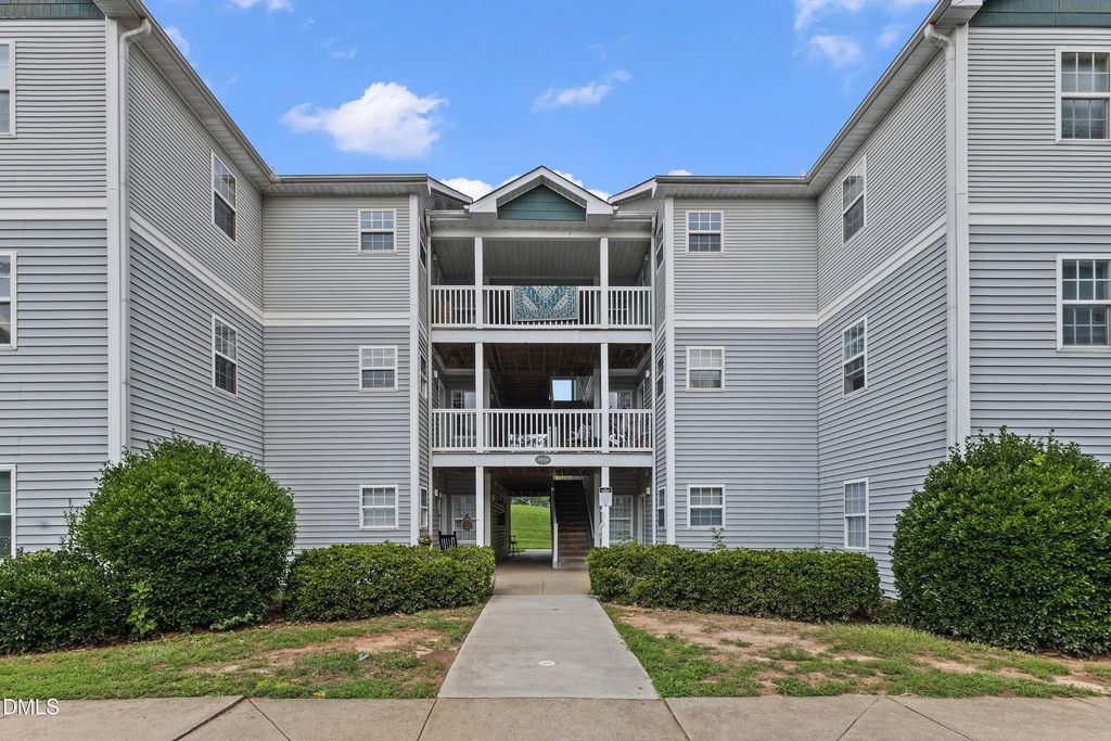 2010 Wolfmill Drive 104, Raleigh