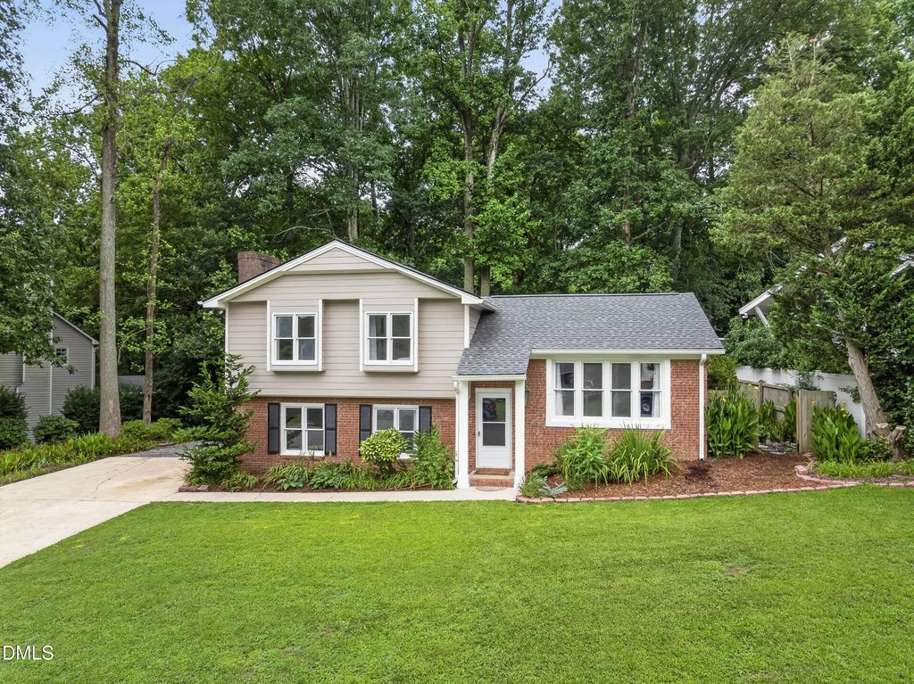 812 Pinewood Drive, Apex
