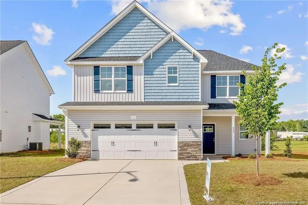 1922 Bluffside Drive, Fayetteville