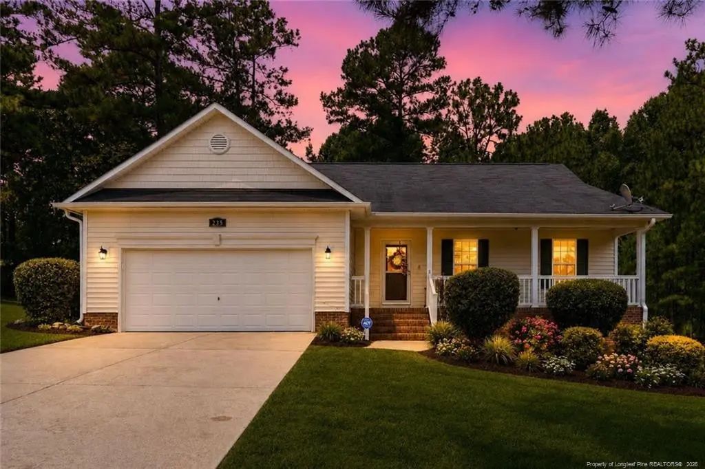 235 Cobblestone Drive, Spring Lake