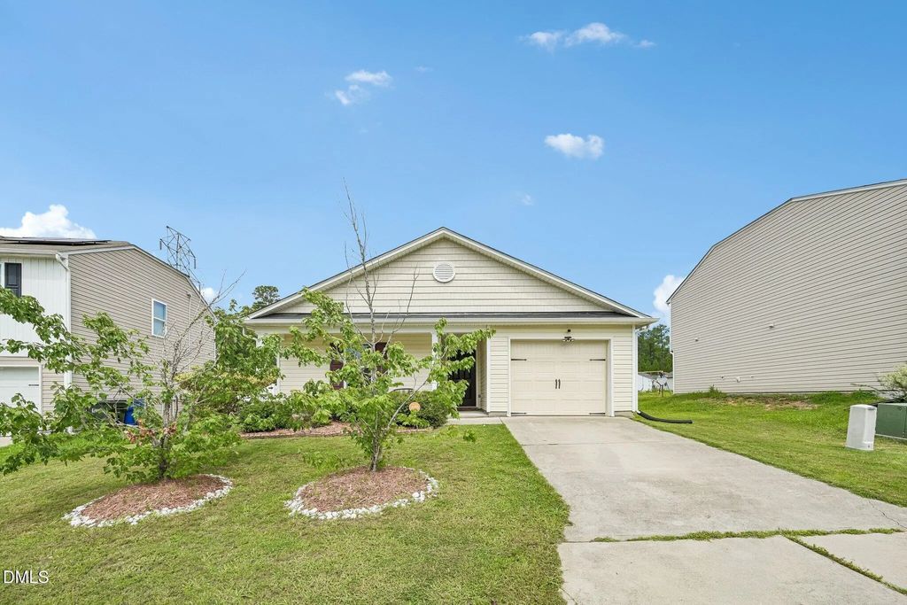 1918 Buffalo Way, Durham