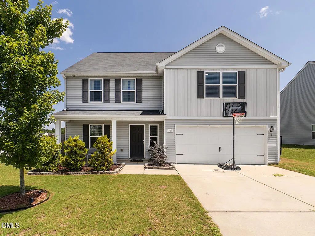 102 Seward Place, Burlington