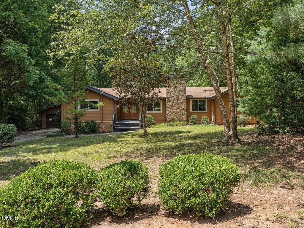4704 Meadow Lake Drive, Apex