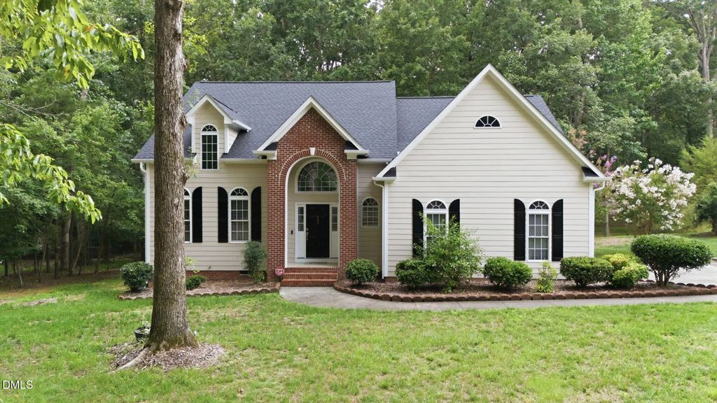 803 Lake Winds Trail, Rougemont