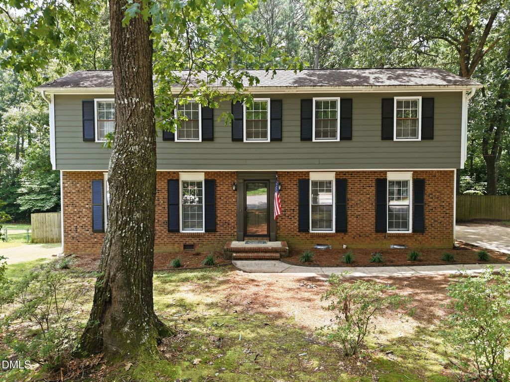 608 Se Maynard Road, Cary
