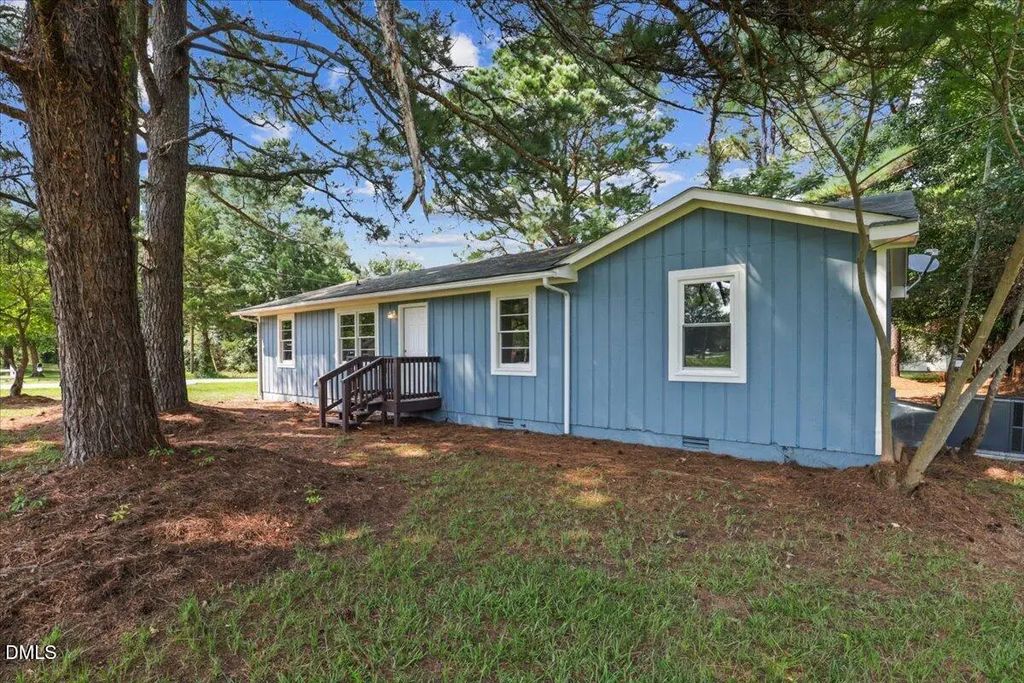 400 Vinwood Avenue, Goldsboro