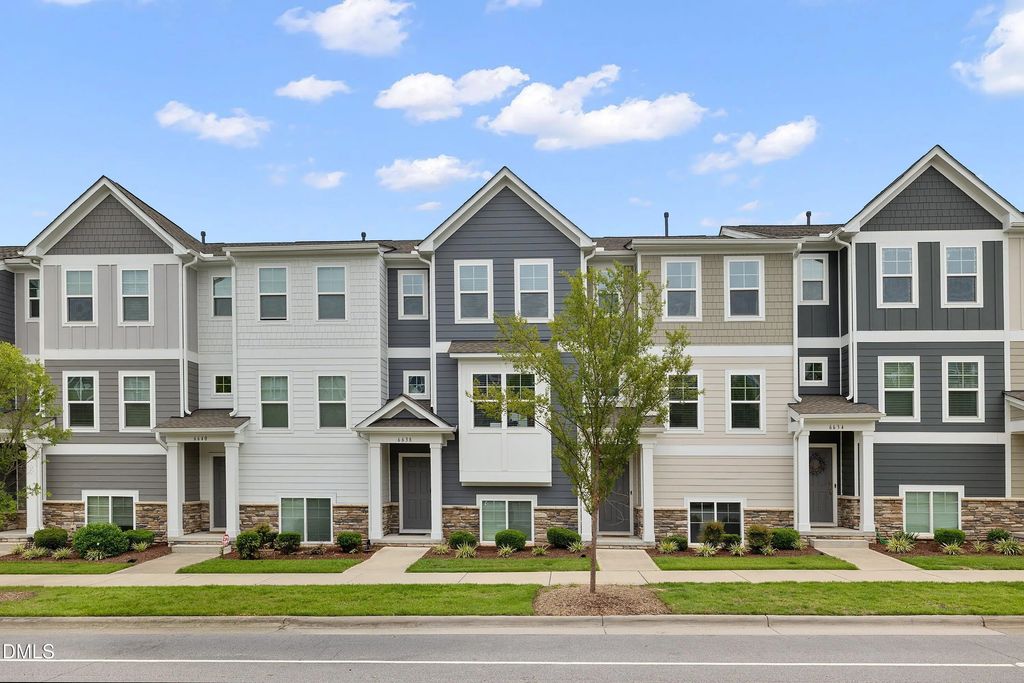 6638 Perry Creek Road, Raleigh