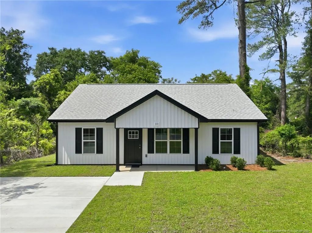 111 Kensington Circle, Fayetteville