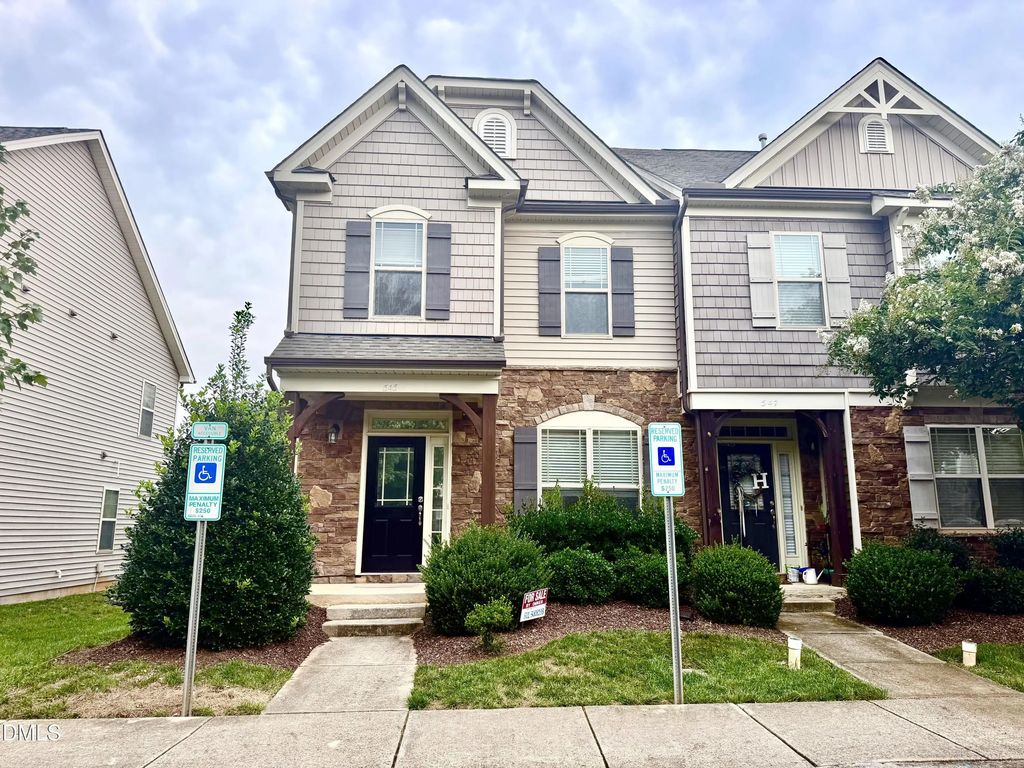 545 Matheson Place, Cary