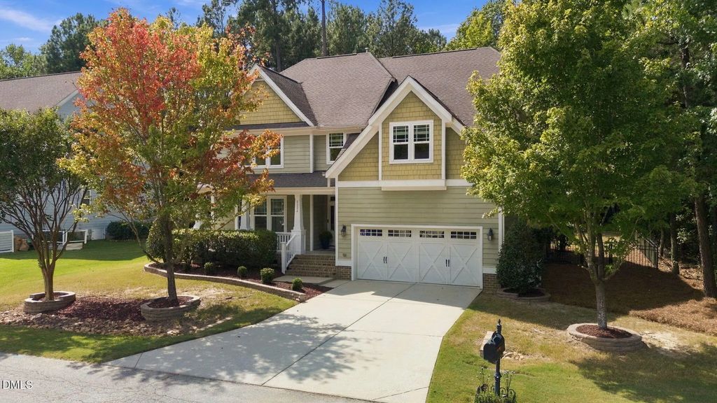 8204 Henderson Road, Apex