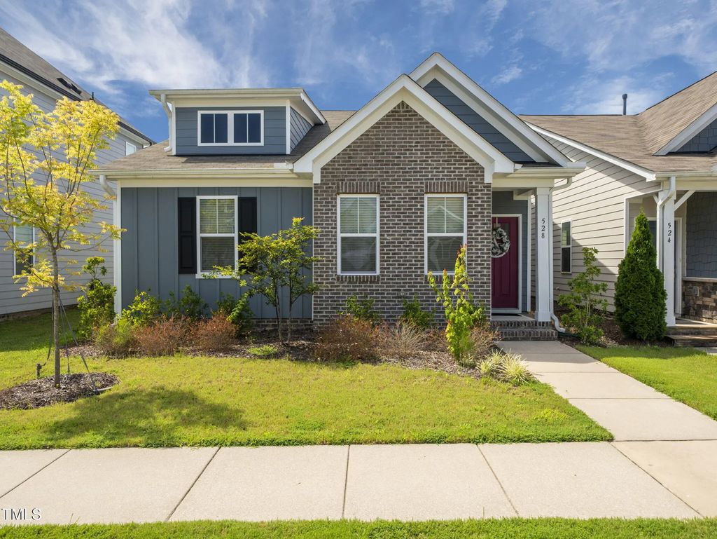 528 Sweet Pine Lane, Knightdale