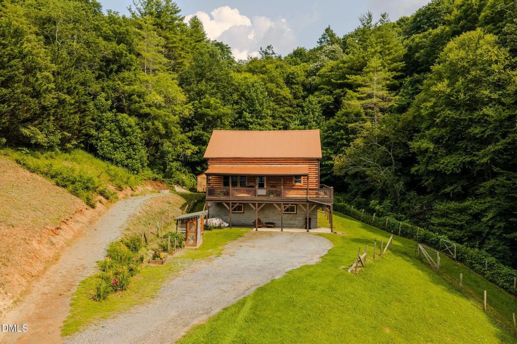 628 Roberts Road, Laurel Springs