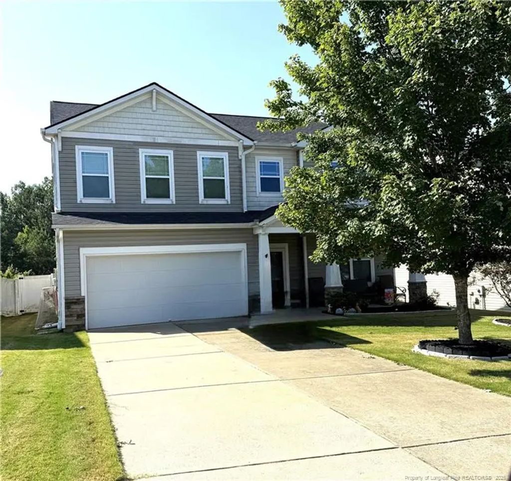 905 Amanda Drive, Sanford