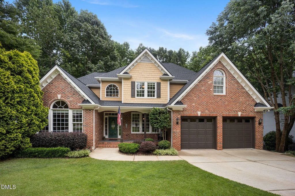 317 Sunset Grove Drive, Holly Springs