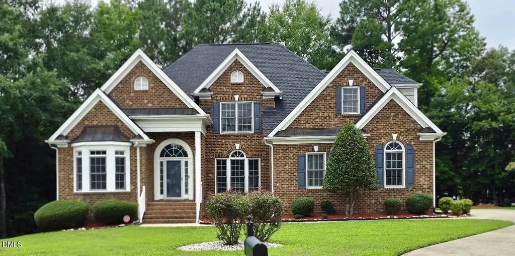 905 Babbling Creek Lane, Fuquay Varina