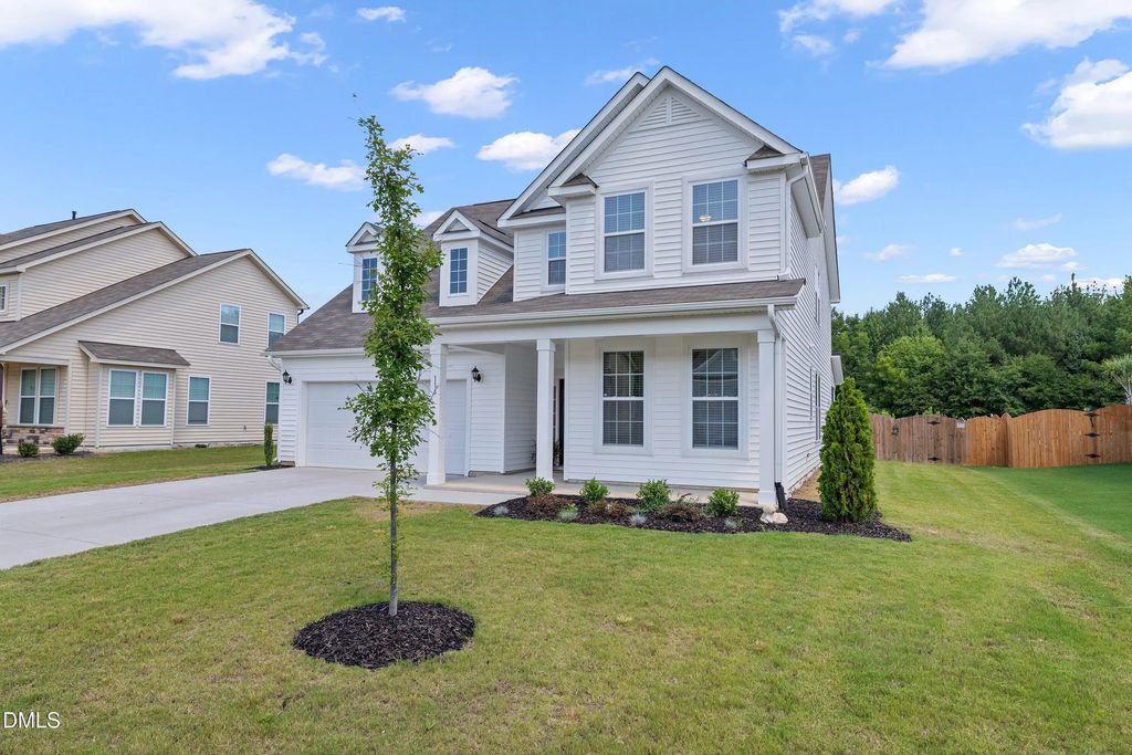 116 Hay Field Drive, Lillington