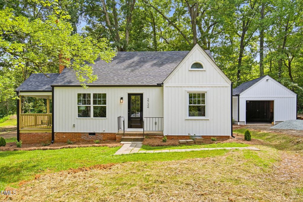 3734 E Lee Street, Greensboro
