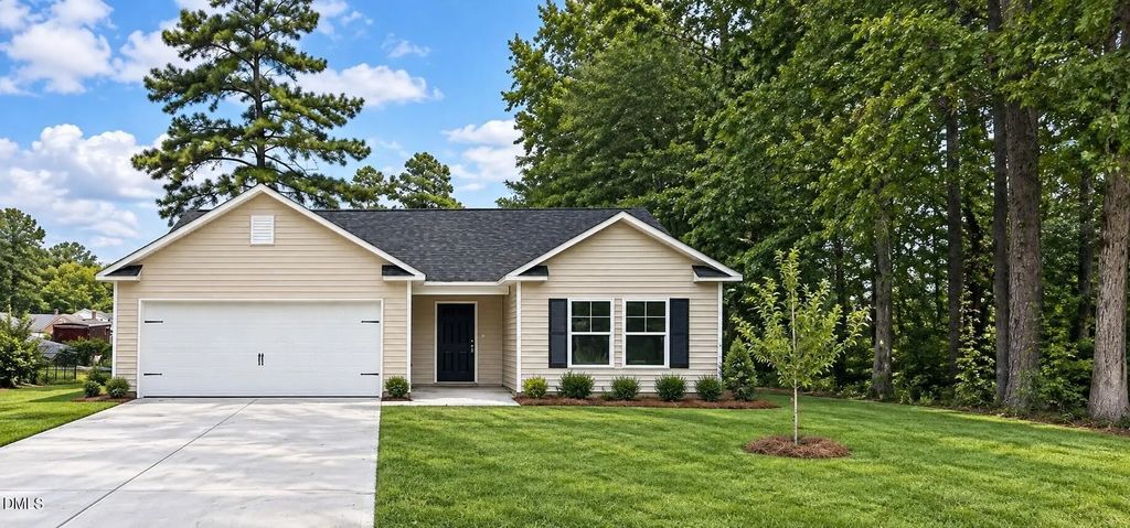 306 W Sater Street, Pinetops