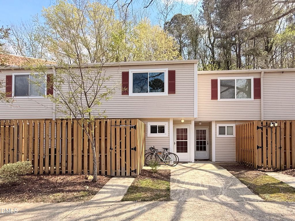 220 Elizabeth Street Apt A15, Chapel Hill