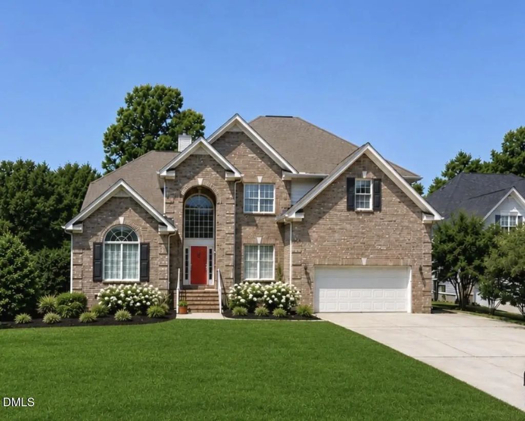103 Greygate Place, Cary