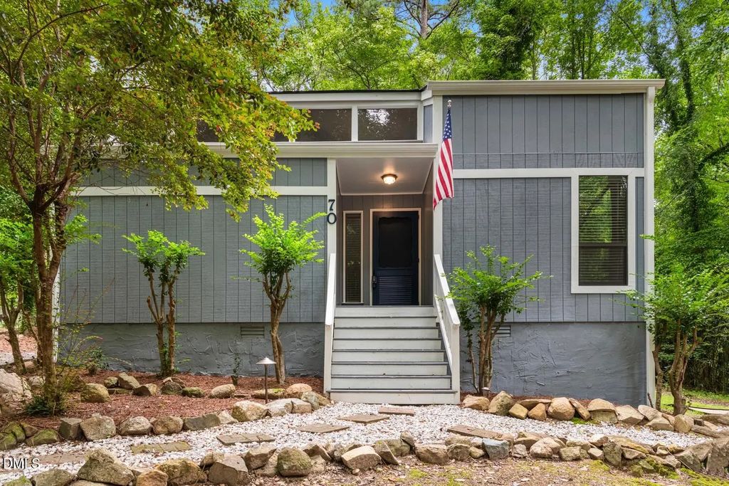 70 Willow Way, Chapel Hill