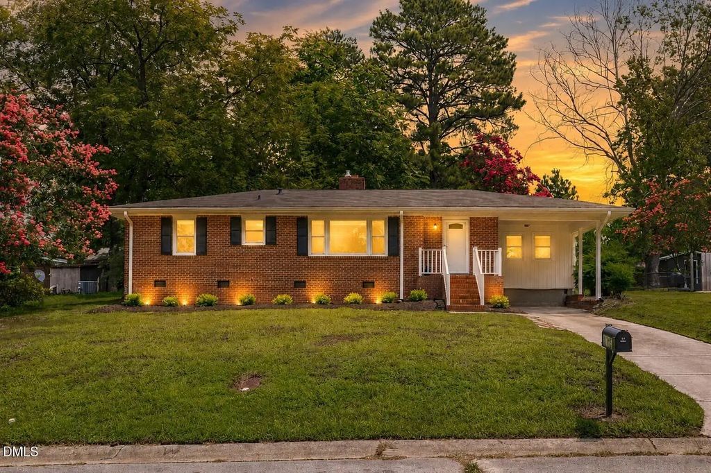1203 Poplar Avenue, Garner