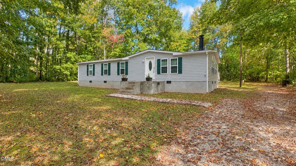111 Colonial Estates Road, Roxboro