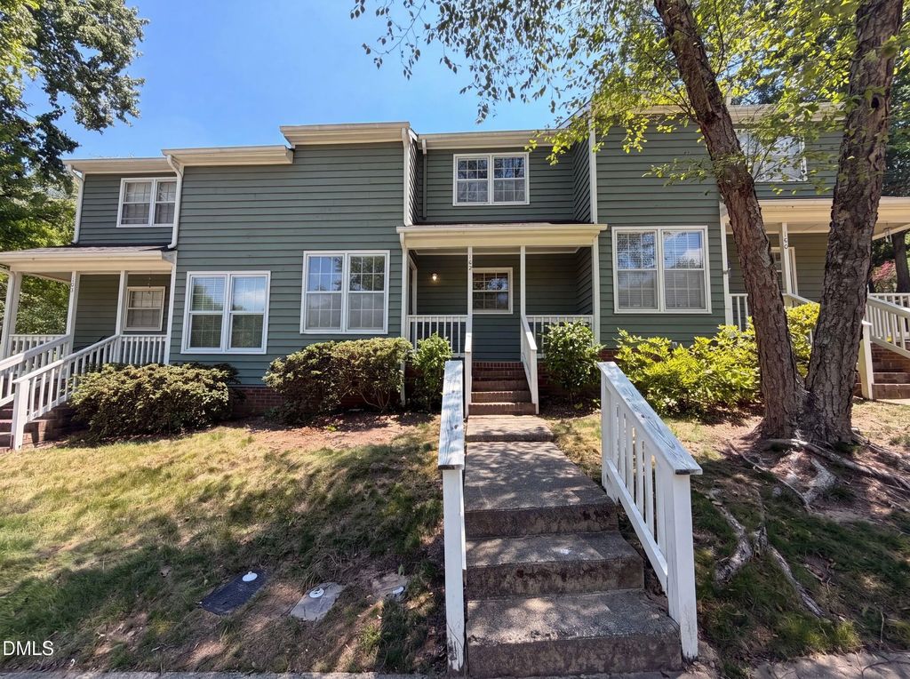 102 Old Maple Lane, Durham