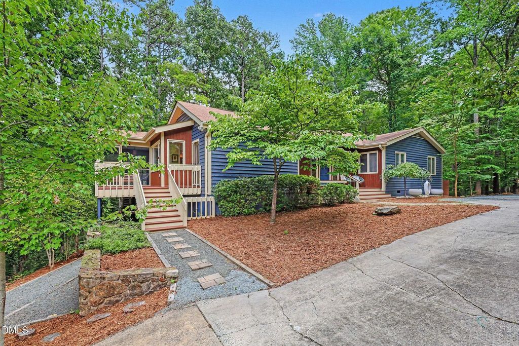 625 Kensington Drive, Chapel Hill