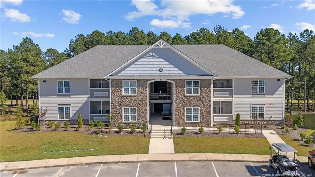 260 Gallery Drive 101, Spring Lake