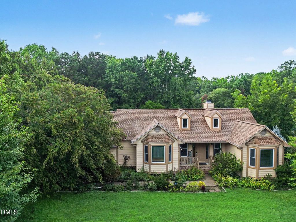 204 Springwood Place, Clayton