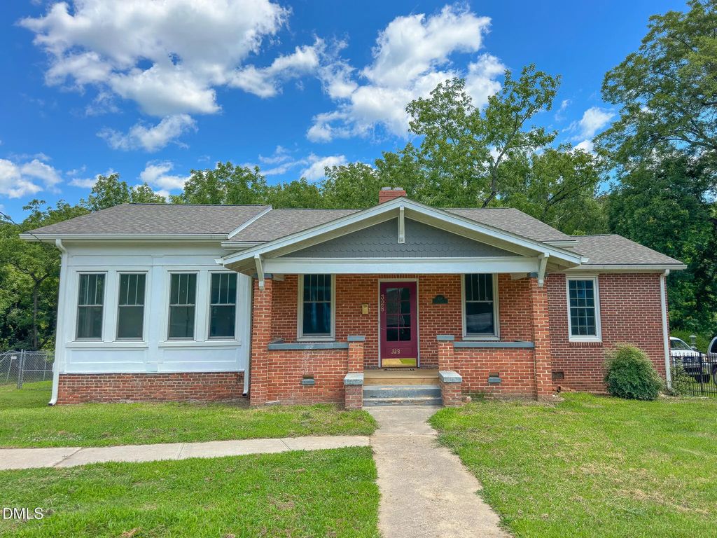328 N Main Street, Warrenton