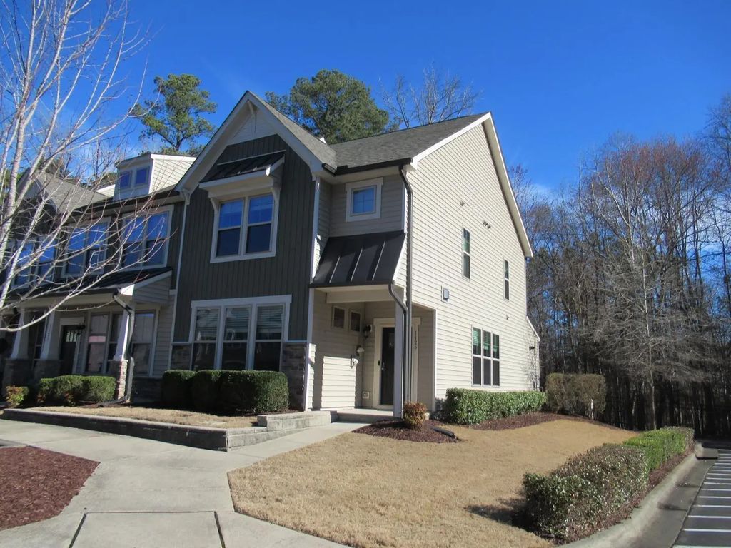 1125 Midtowne Way, Durham