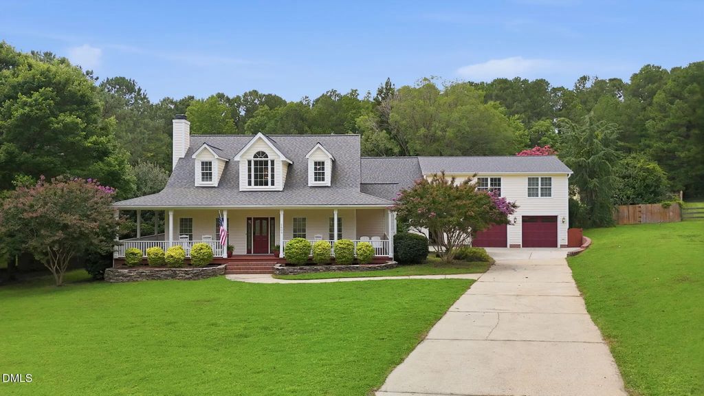 2609 Lissa Jon Court, Raleigh