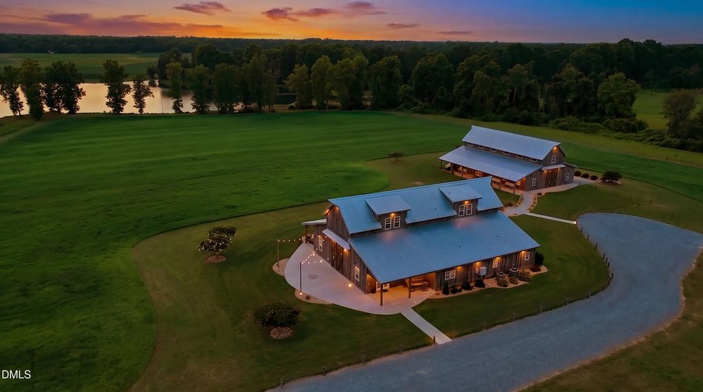 2725 Benson Hardee Road, Benson