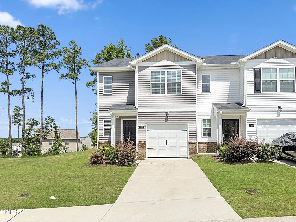 2301 Gracie Lane, Carthage