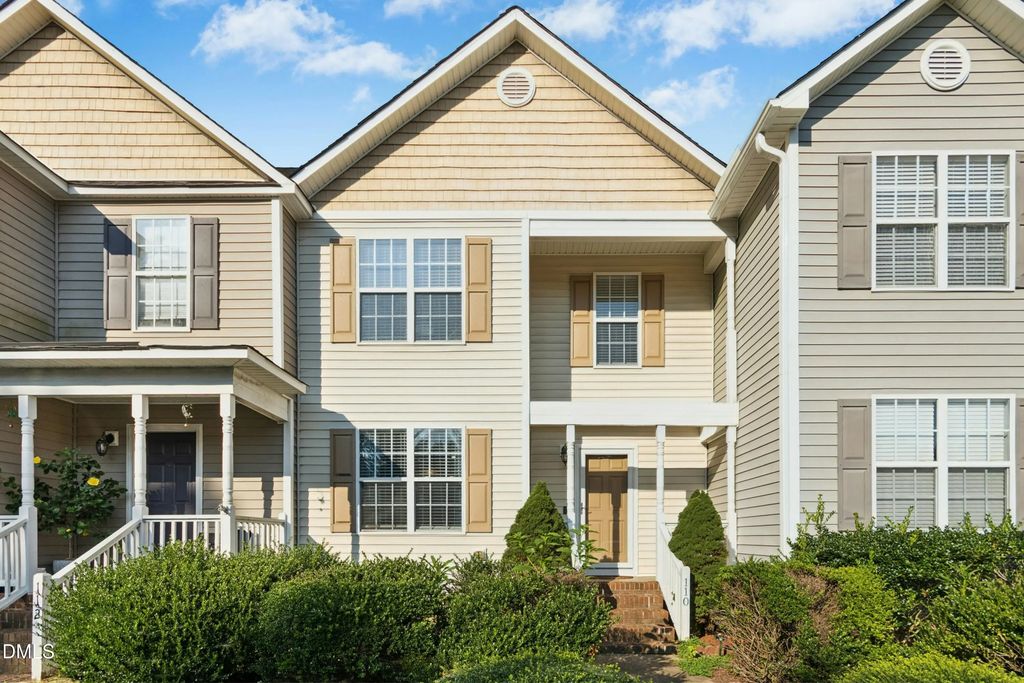 110 Walford Park, Clayton