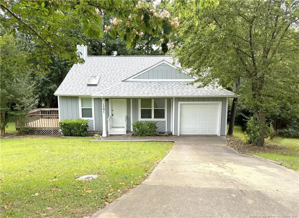 1791 Arrow Ridge Way, Fayetteville
